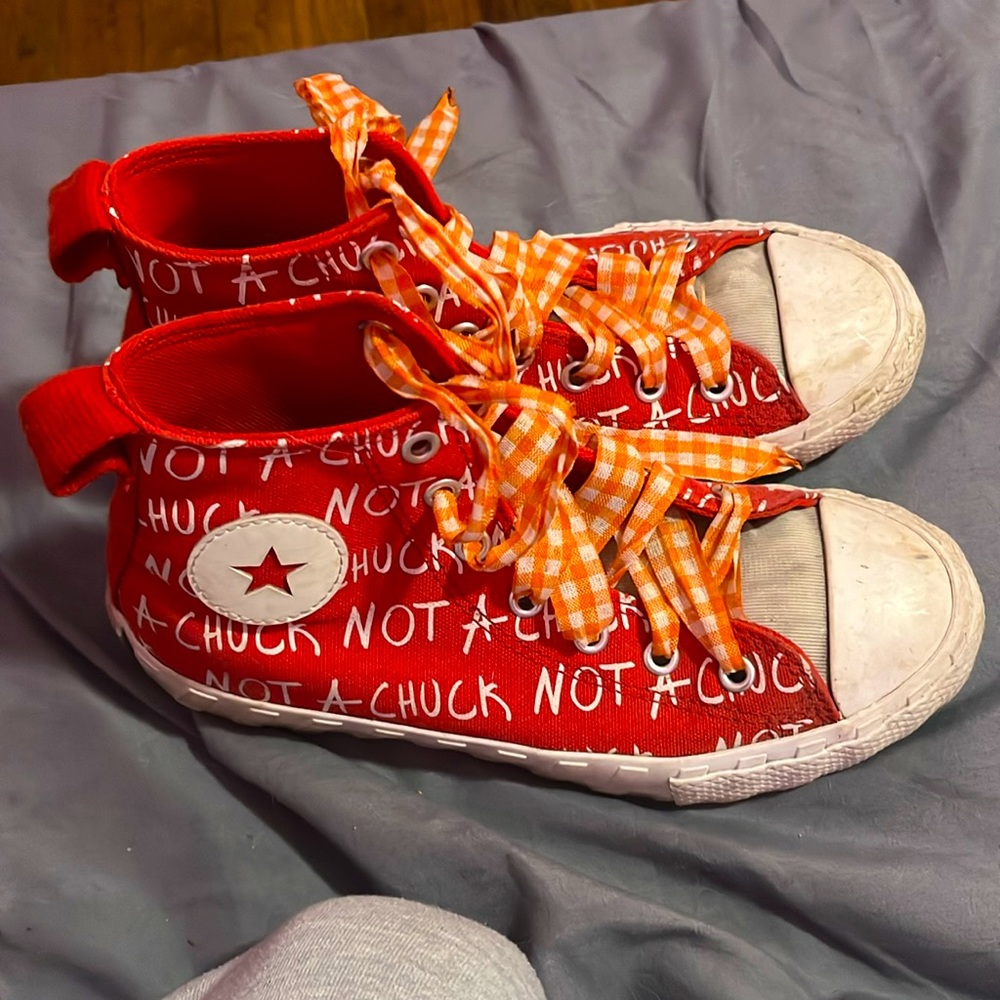 Converse not a chuck